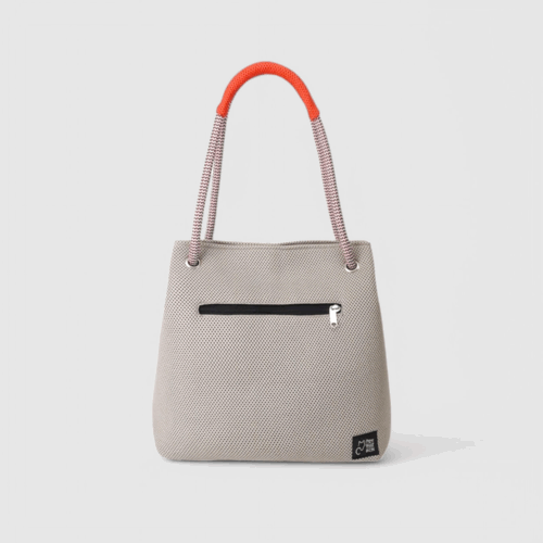 Bolso Kraft en 3D beige cuerda jaspe rojo y asa naranja