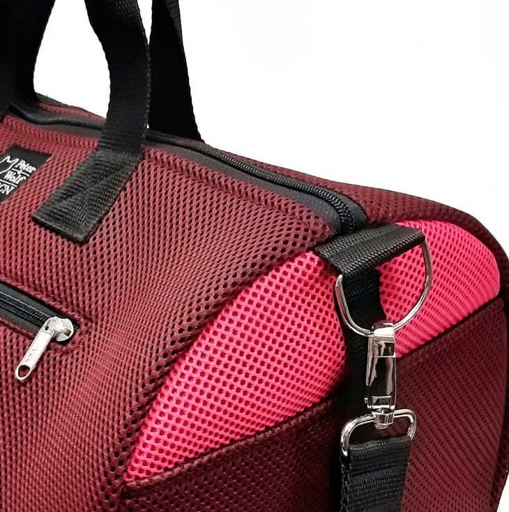 Detalle bolso cilíndrico