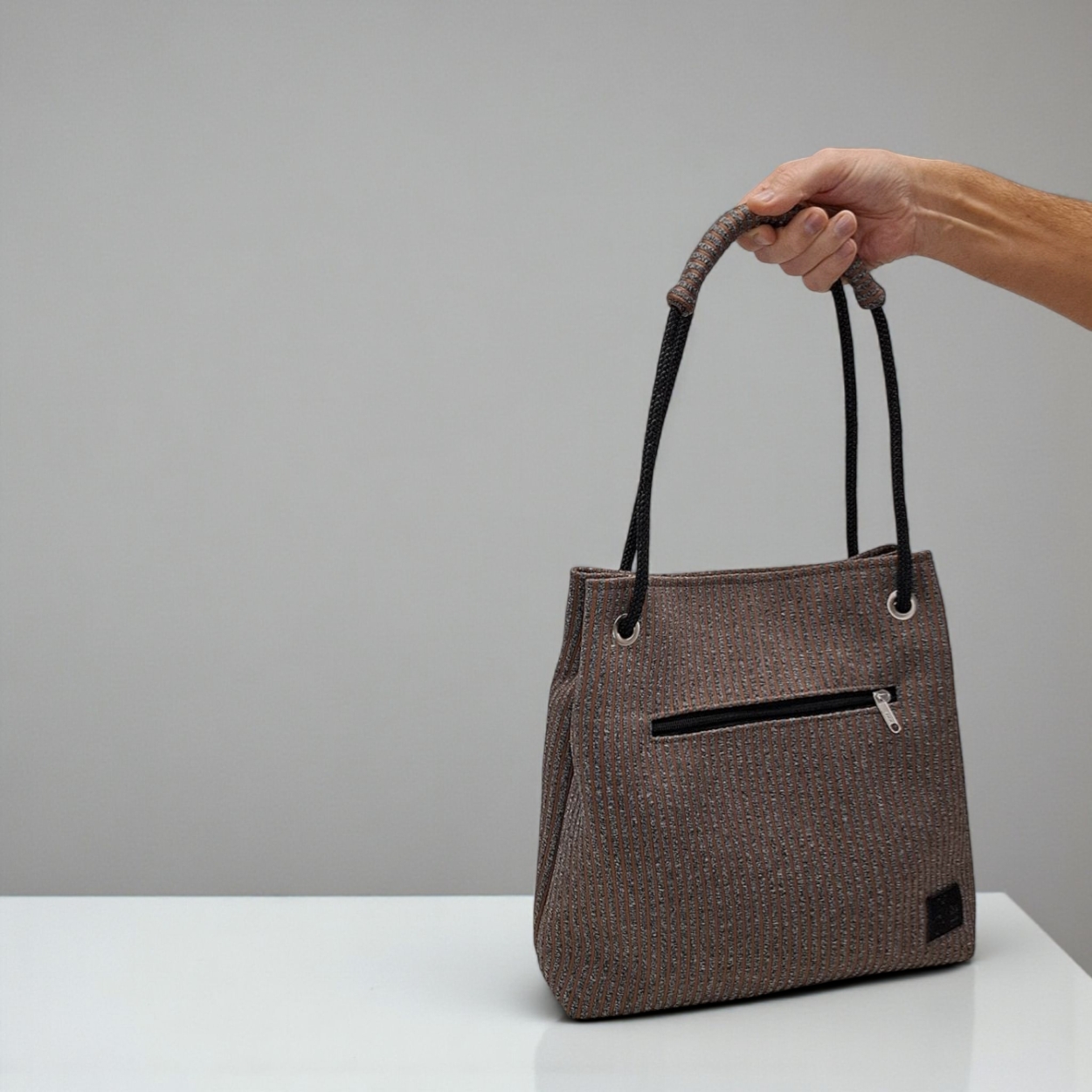 Bolso Kraft tejido Stone gris y cobre
